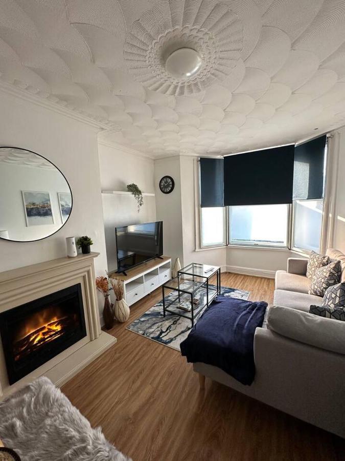 3 Bed Flat With Pool Table Lejlighed Cambridge  Eksteriør billede